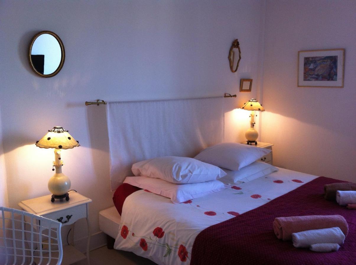 Bed and Breakfast La Maison De La Plage - La Cerisaie Онфлёр Номер фото